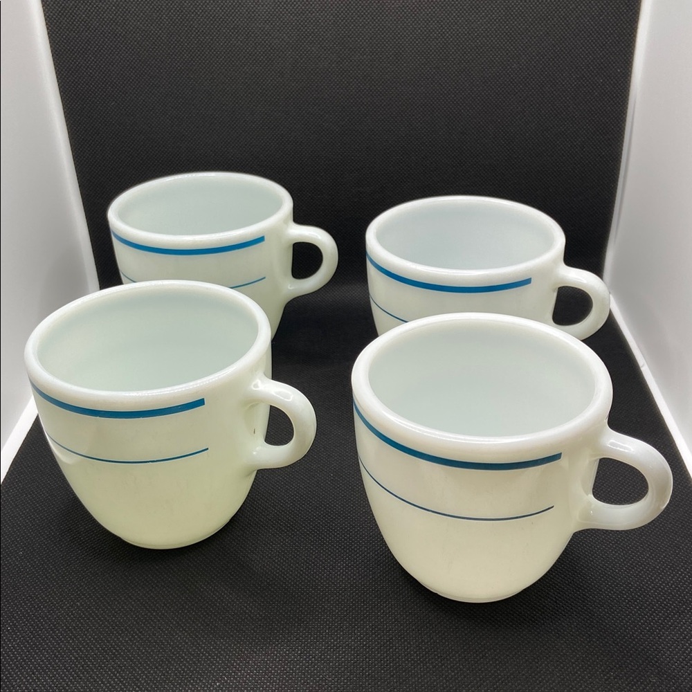 VTG Pyrex Diner Kitchen Milk Glass with Two Blue Striped Set of Four Mugs Home